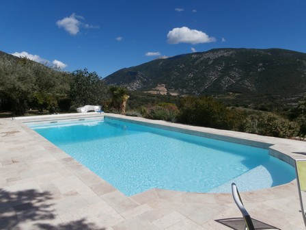 Location villa maison avec piscine privée en Provence